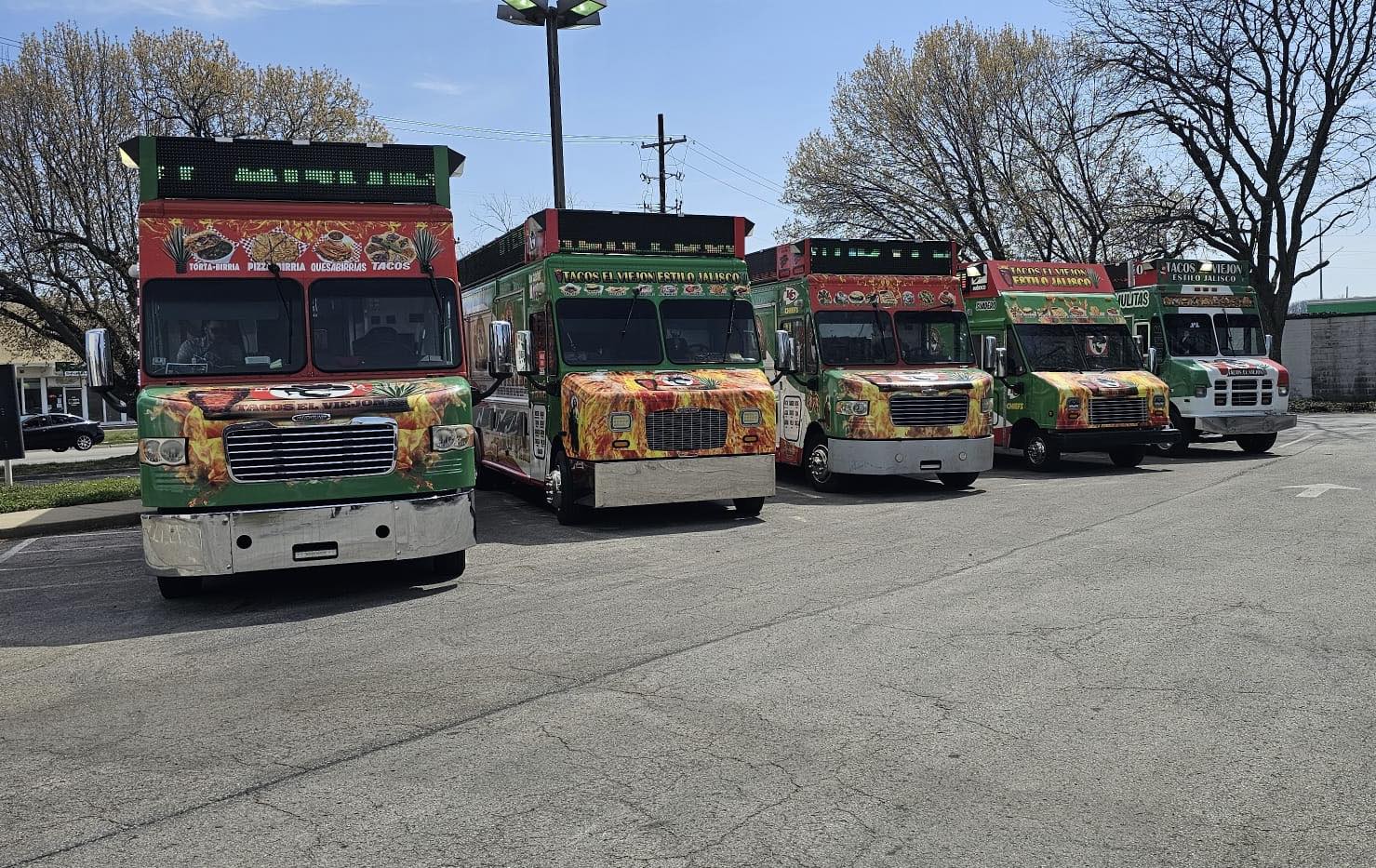 Tacos El Viejon foodtruck fleet in Kansas City